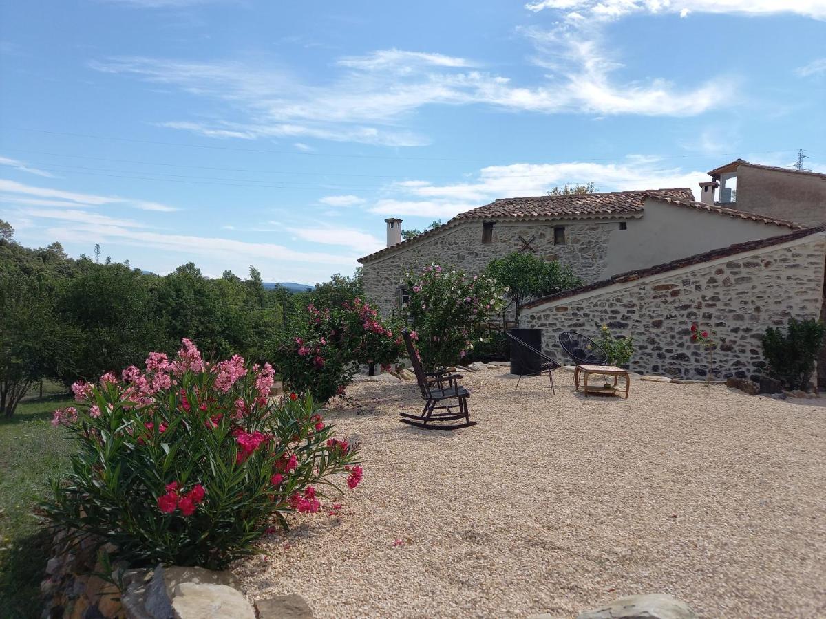 Gite De Barbusse Tornac Exterior foto